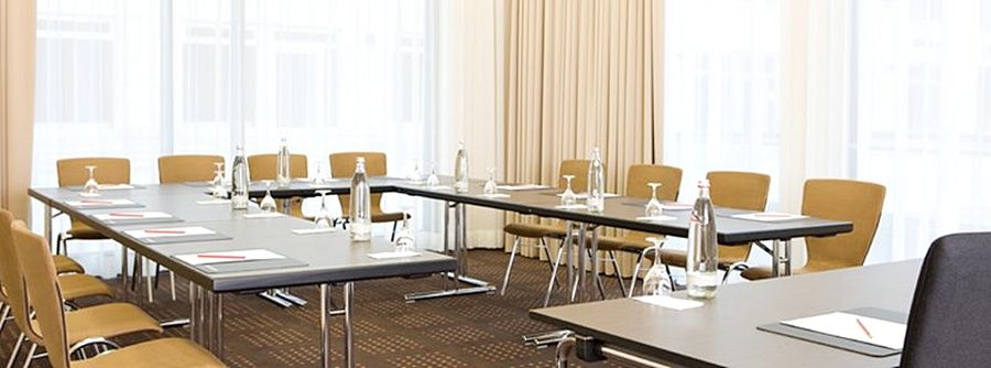 Intercityhotel 4* Dresde