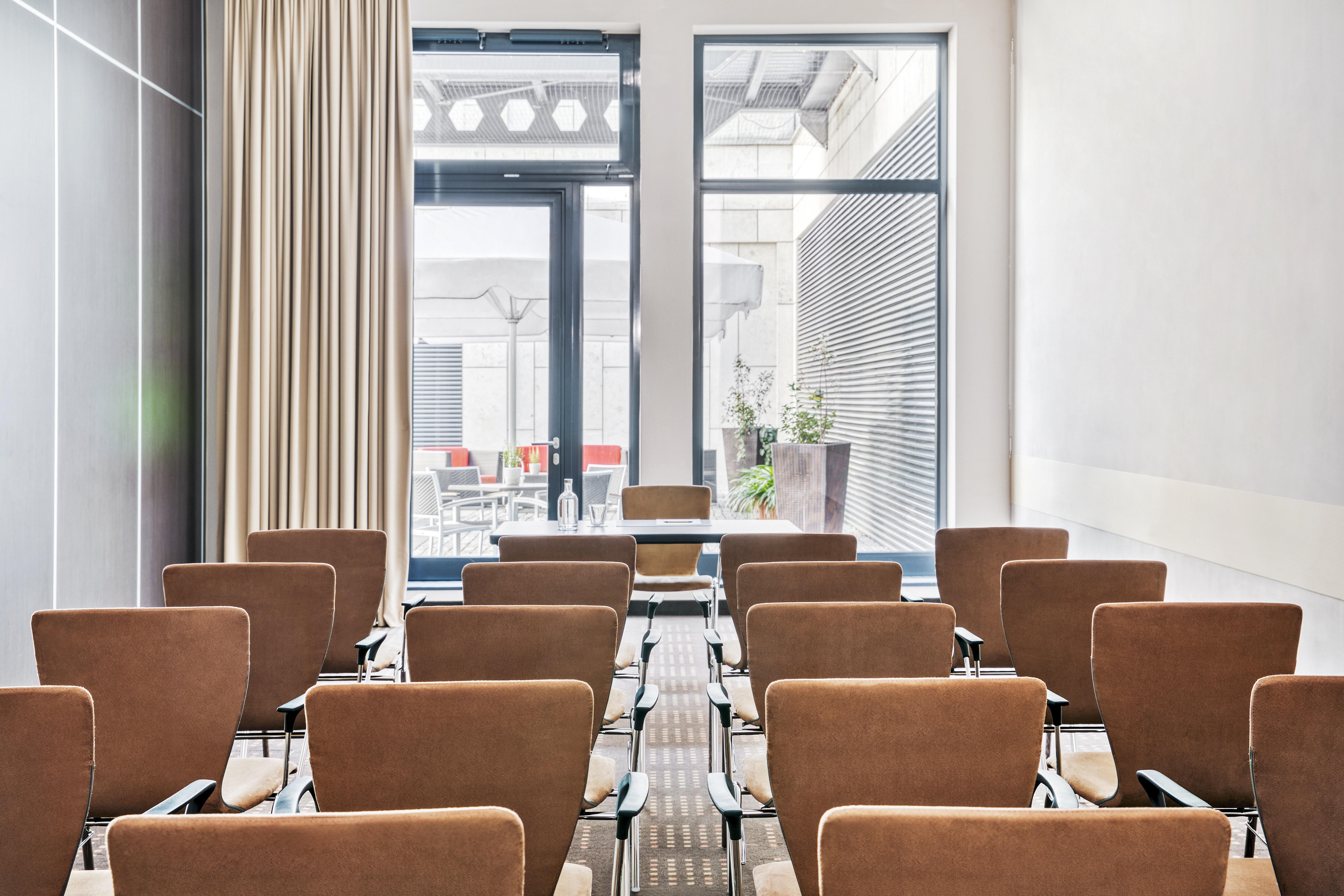 Intercityhotel 4* Дрезден