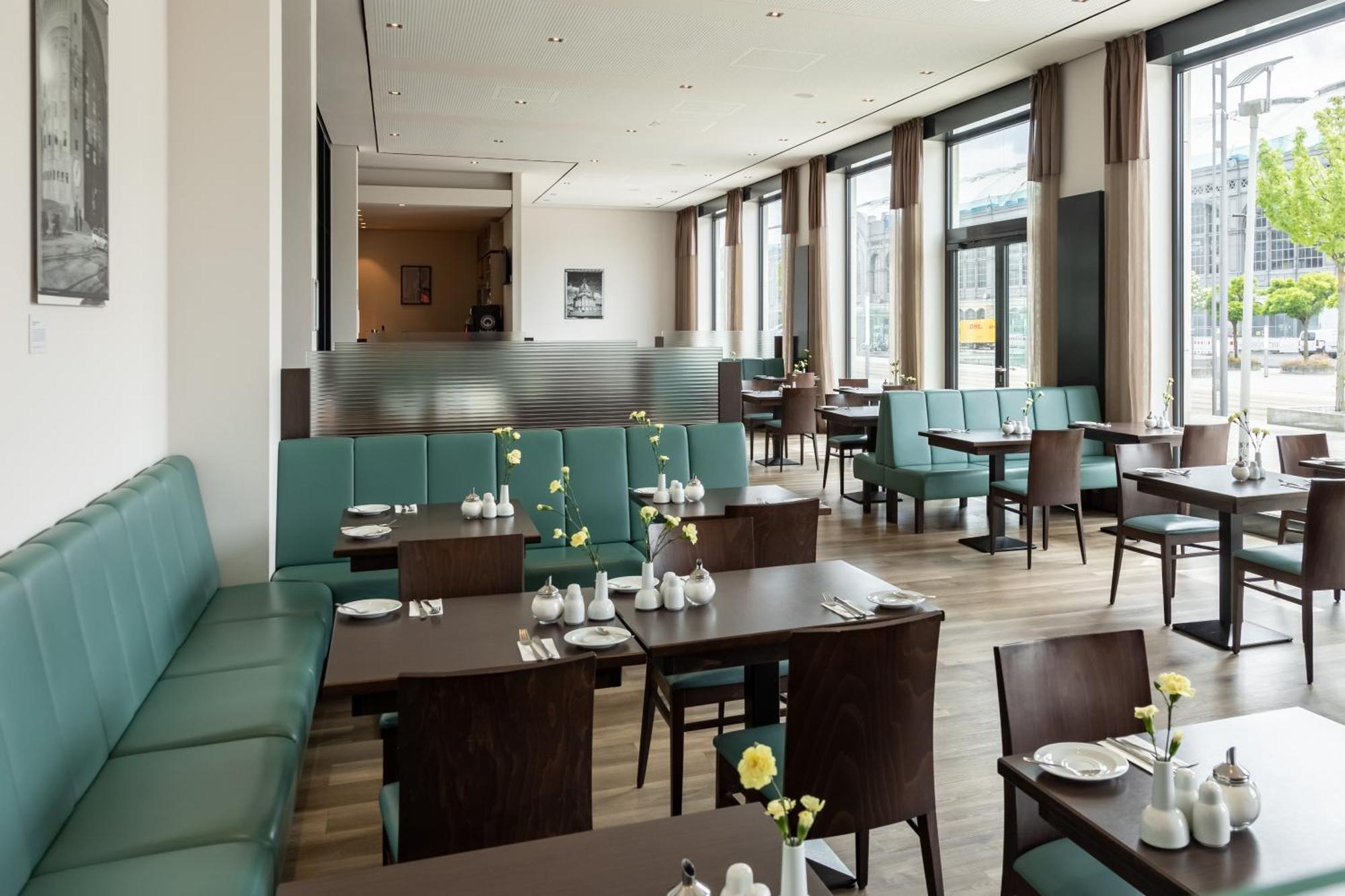 Отель Intercityhotel