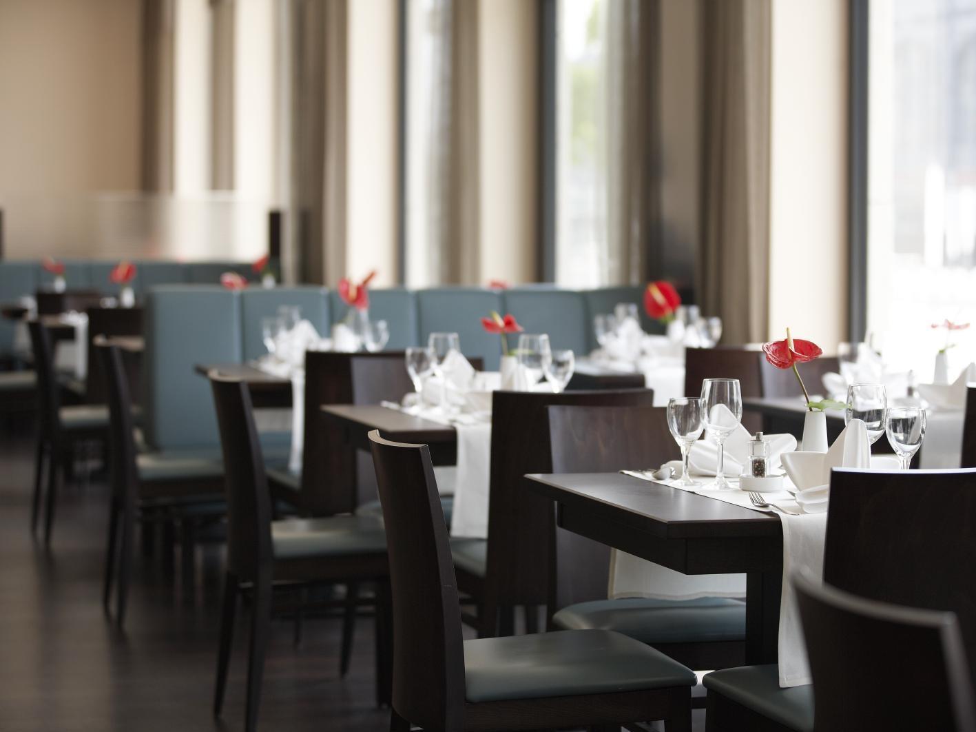 Intercityhotel Отель 4*