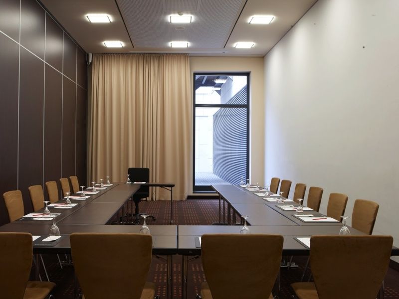 Intercityhotel Отель Дрезден